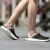 Crocscrocs公式旗艦男性靴女性靴2020夏新品ロック軽量カップル靴ビーチ靴滑り止めサンダルクラシックモデル洞穴靴20592-05 M/ブラックグレーM 8 W 10/260 mm/41-42ヤード