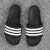 adidas男性靴2020夏新品三角上履き物ジュジュ1文字滑り止めバスルーム水着ソープ底が滑りやすくなりました。
